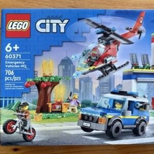 LEGO 60371 CITY "Emergency Vehicles HQ" UNOPENED